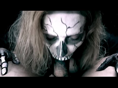 ❤️ Demonflicka suger kuk med sin svarta mun och sväljer sperma. ❤ Sluts at us ❌