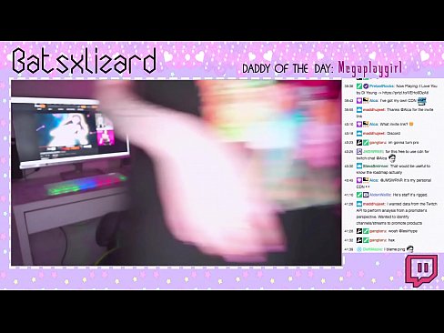 ❤️ GAMER GLÖMDE ATT STÄNGA AV STRÖMMEN OCH SPRUTAR LIVE I SÄNDNING ❤ Sluts at us ❌